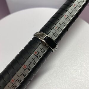 Silver tone ring unisex